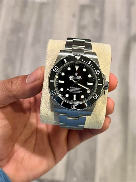 Rolex Submariner (No Date) Stainless Steel Black Dial 124060 